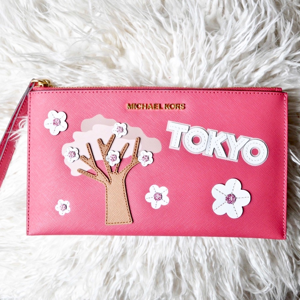 Michael Kors Wristlet